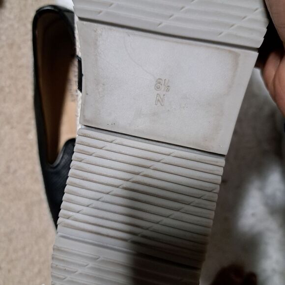 Vaneli    - Picture 3 of 3